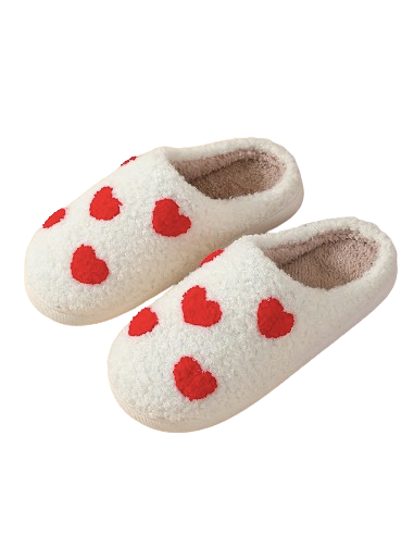 Chaussons petits coeurs rouges
